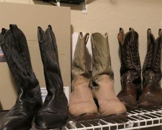 Ladies boots - size 9 1/2