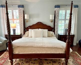 Stunning Ethan Allen King Bed