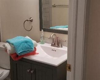 Updated bath vanity & mirror