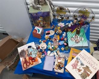 Halloween A Wizard of Oz Book and Misc. Collectibles