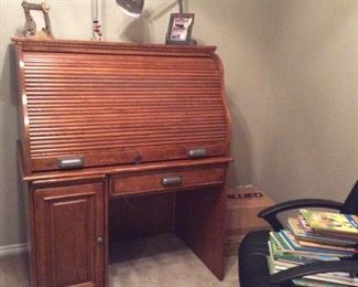 Oak rolltop desk