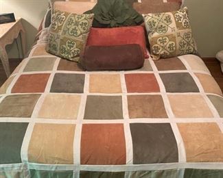 Queen Base & Queen Beautyrest Mattress - 28"H 60"W x 80"D - $125  