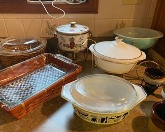 Corningware & Pyrex Dishes