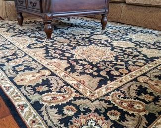Area Rug 8' x 10'