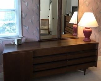 Nice 60’s MCM  dresser with mirrors 