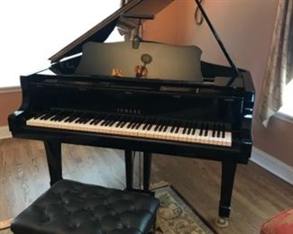Yamaha C3 in mint condition
