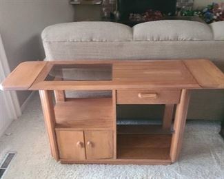 Oak drop leaf sofa table 26 x 41 x 17 w/ 8 in drop on each side