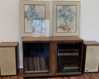 Stereo Cabinet, Art
