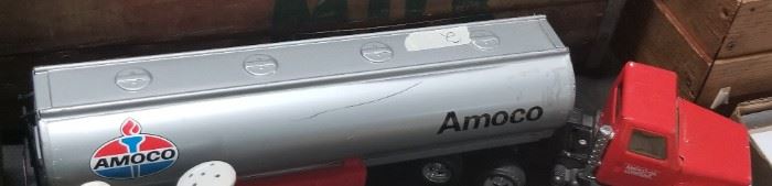 Amoco Truck 