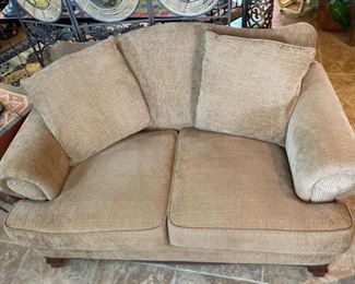 Douglas Furniture Traditional Fabric Loveseat Coach Sofa 36x64x40in HxWxD