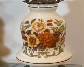 2pc Hand Painted Parlor/Hurricane Lamps Gone With The Wind 28in H x 14in diameter