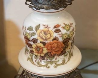 2pc Hand Painted Parlor/Hurricane Lamps Gone With The Wind 28in H x 14in diameter