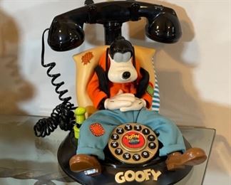 Disney Goofy Phone Telemania 9.75x9x11in HxWxD