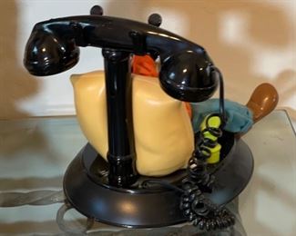 Disney Goofy Phone Telemania 9.75x9x11in HxWxD