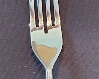 17pc Stag hand carved Anton Wingen Jr Othello German Carving Knife & Cutlery Set Dimensions: 2x18.25x10.25in HxWxD