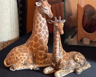 2pc Vintage UCTCI Japan Ceramic Giraffe Pair Largest; 10x8x5.5in HxWxD