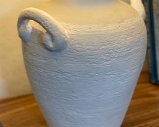 Ceramic 2 Handle Lamp Single 27in H x 21.5in Diameter