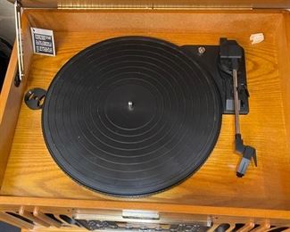 Spirit of St. Louis Record Player CD Tuner 9.75x18.5x15in HxWxD