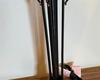 2pc Ram Head Desk Lamp PAIR 32in H x 18.5in Diameter