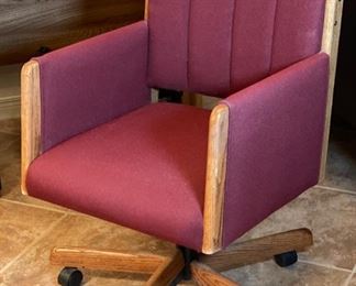 Rolling Office Chair 36x23x25in HxWxD