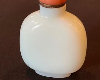 Antique Chinese Mongolian Jade Snuff Bottle 4.5x2.5x1in