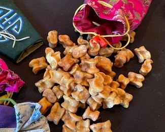 4 Bags Huge Lot of Mongolian Shagai Ankle Bones in Silk Pouch Game pieces