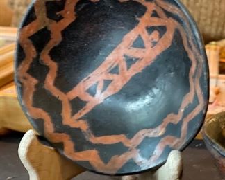 3pc Primitive Amazonian Native Pottery Yudjá YUDJA Indian Lg: 3in H x 5in Diameter