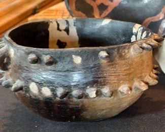 3pc Primitive Amazonian Native Pottery Yudjá YUDJA Indian Lg: 3in H x 5in Diameter