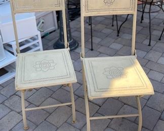 Vintage Punched Metal Folding Bistro Set Table 2 Chairs 29x26