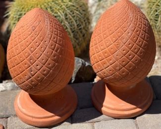 2pc Terracotta Finials Pair 14in h