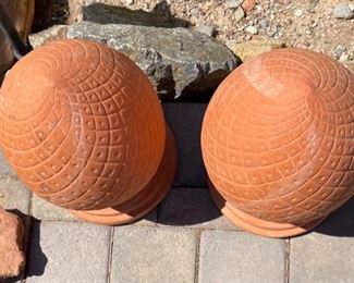 2pc Terracotta Finials Pair 14in h