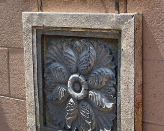 Metal & Stone Outdoor Wall Decor 28 x 25