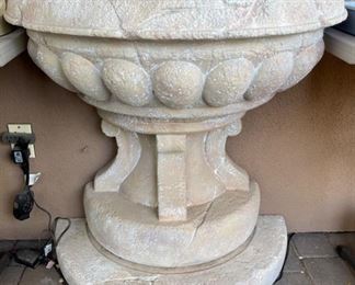 Cast Stone Lion Head Water Fountain 66 x 32 x 20 HxWxD