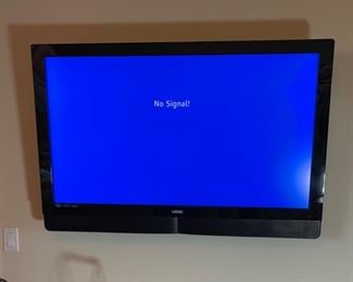 Vizio 46in 1080p TV VW46L 29x44x3in HxWxD