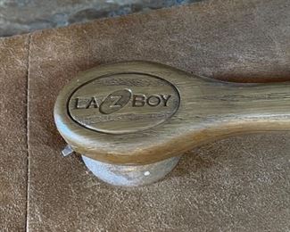 La-Z-Boy Microfiber Recliner Reclining Chair #1	40x37x33in	HxWxD
