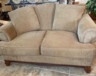 Douglas Furniture Traditional Fabric Loveseat Coach Sofa	36x64x40in	HxWxD
