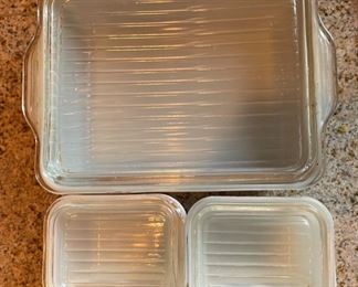 3pc Pyrex Early American Refrigerator Container Set	Lg:3x10x7in	HxWxD
