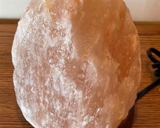 9in Himalayan Salt Lamp	9in H	
