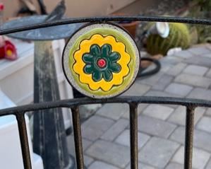 Pier 1 Tile Top Patio Table w/ 3 Chairs	31x36	
