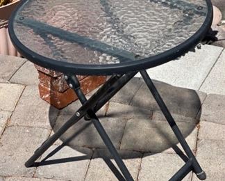 Outdoor Patio End Table Single	19 x 18	
