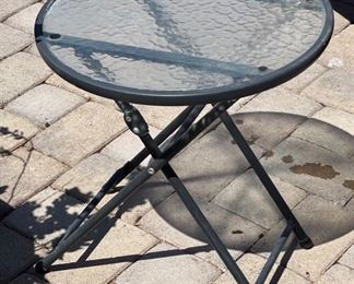 Outdoor Patio End Table Single #2	19 x 18	
