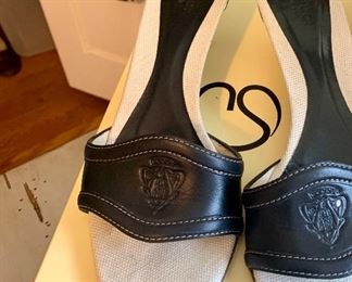 Gucci shoes: gently used