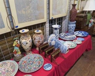 More fine Japanese satsuma porcelain along with Chinese famille rose and blue and white porcelains 
