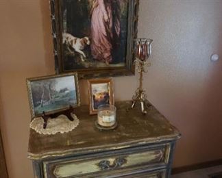small chest of drawers, decor