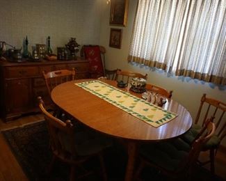 Table and chairs, buffet
