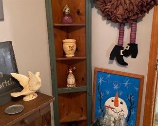 Corner shelving, decor, Royal Haeger set of doves