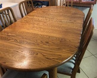 Solid Oak Dining Room Table and 6 Chairs