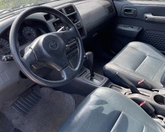 1998 TOYOTA RAV 4  108,000 MILES