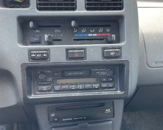 1998 TOYOTA RAV 4  108,000 MILES