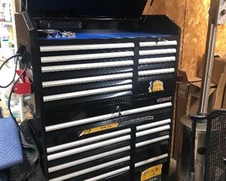 Very nice large Kobalt toolbox
